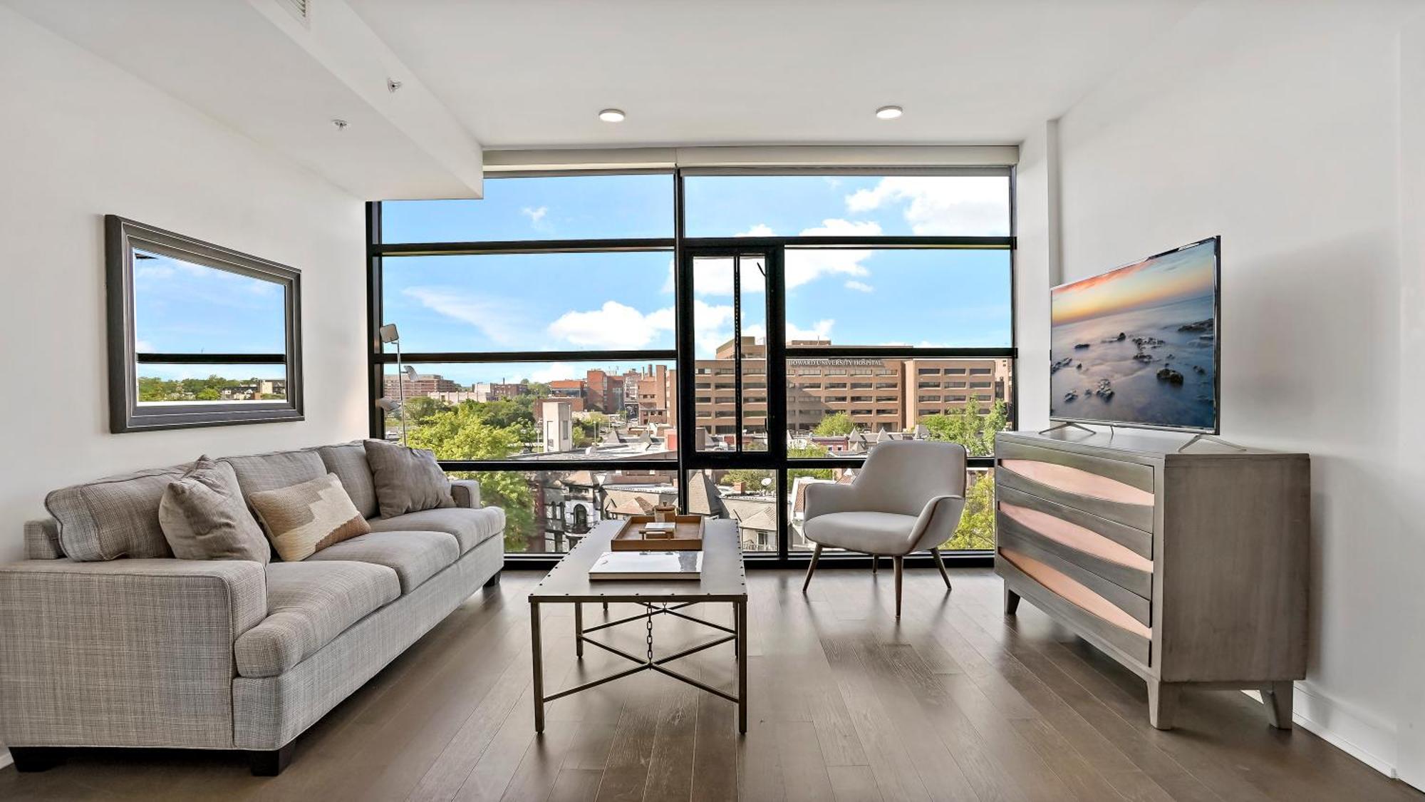 Pure Voyage Shaw Aparthotel วอชิงตัน ภายนอก รูปภาพ