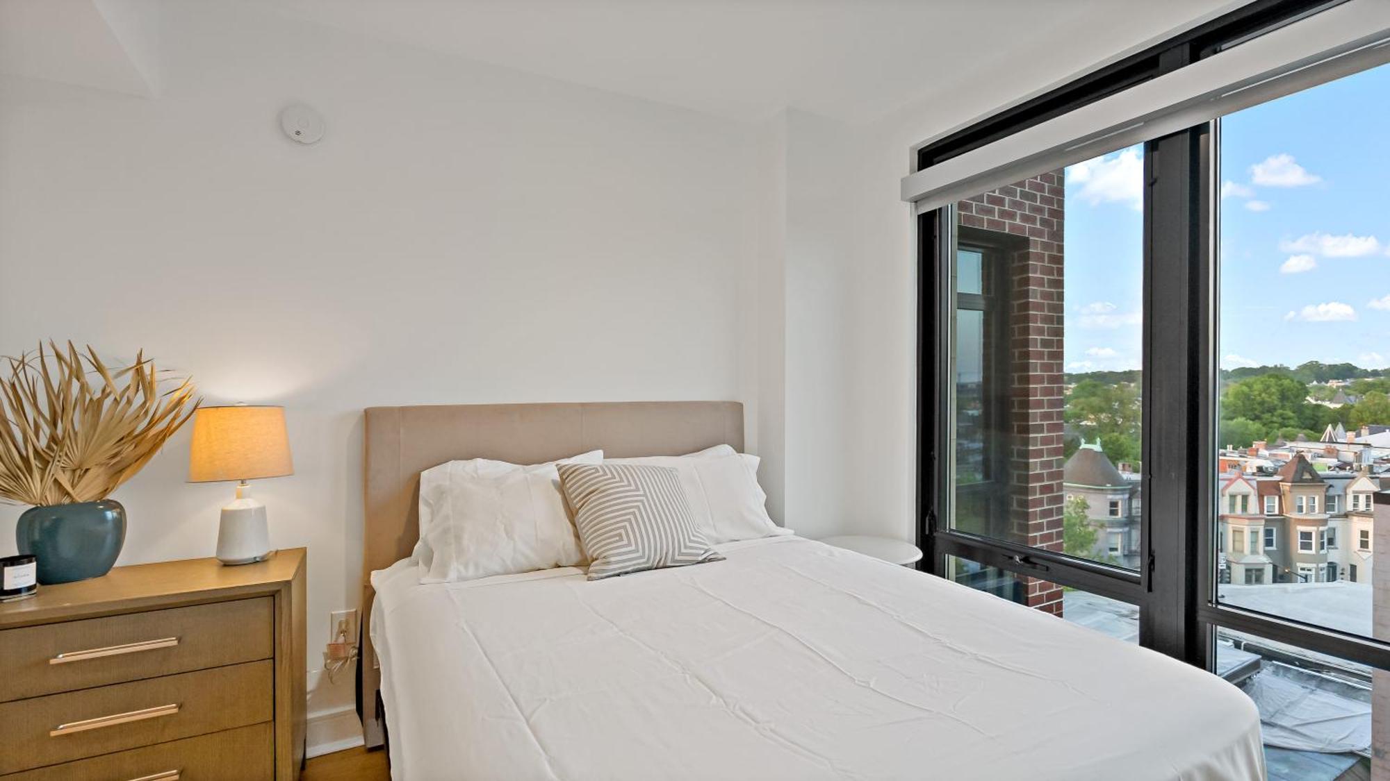 Pure Voyage Shaw Aparthotel วอชิงตัน ภายนอก รูปภาพ