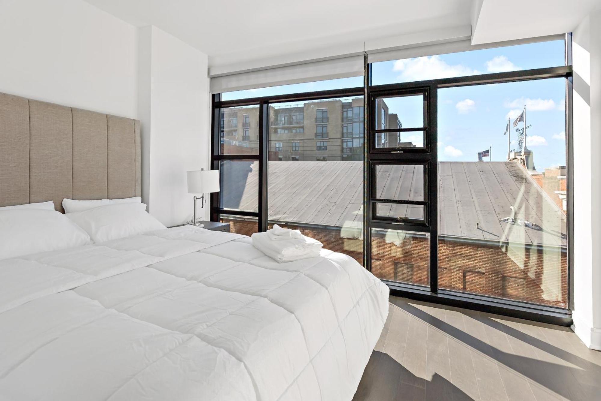 Pure Voyage Shaw Aparthotel วอชิงตัน ภายนอก รูปภาพ
