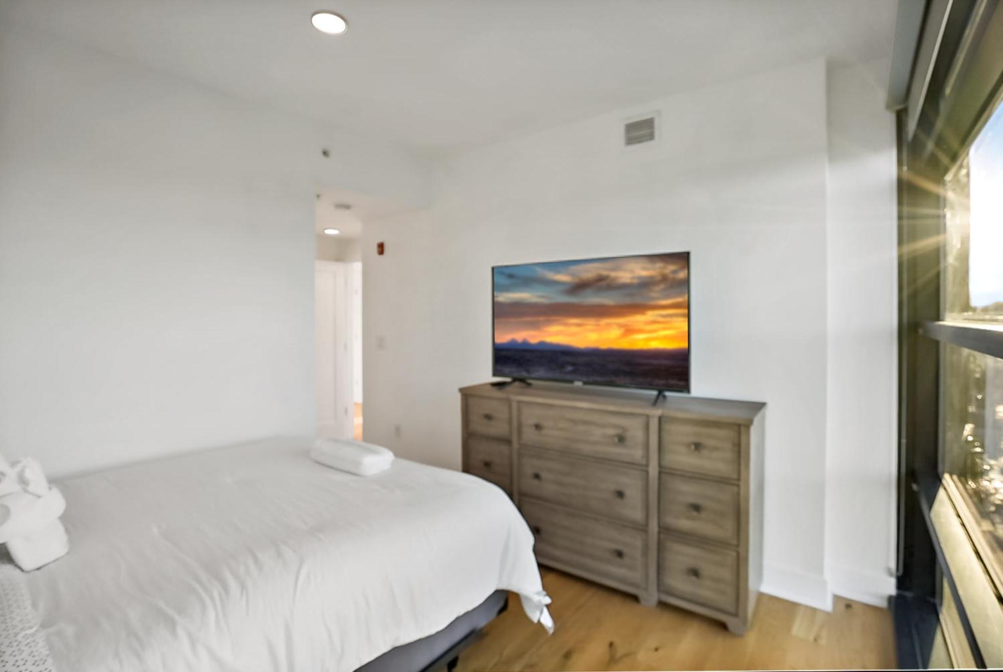 Pure Voyage Shaw Aparthotel วอชิงตัน ภายนอก รูปภาพ